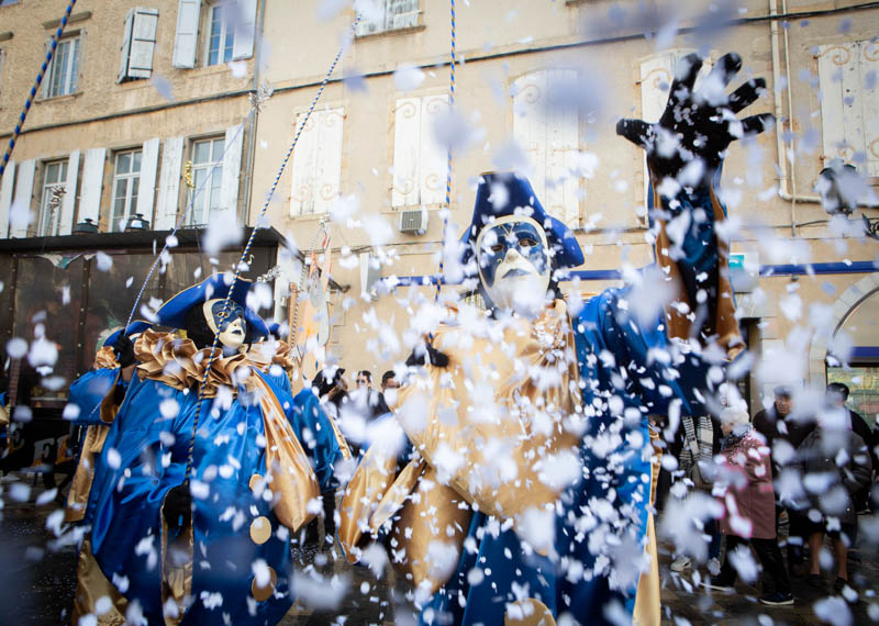 Fecos throwing confetti at the Limoux carnival